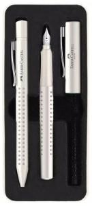 JUEGO BOLIGRAFO+PLUMA FABER-CASTELL GRIP 2010 (M) LECHE DE COCO
